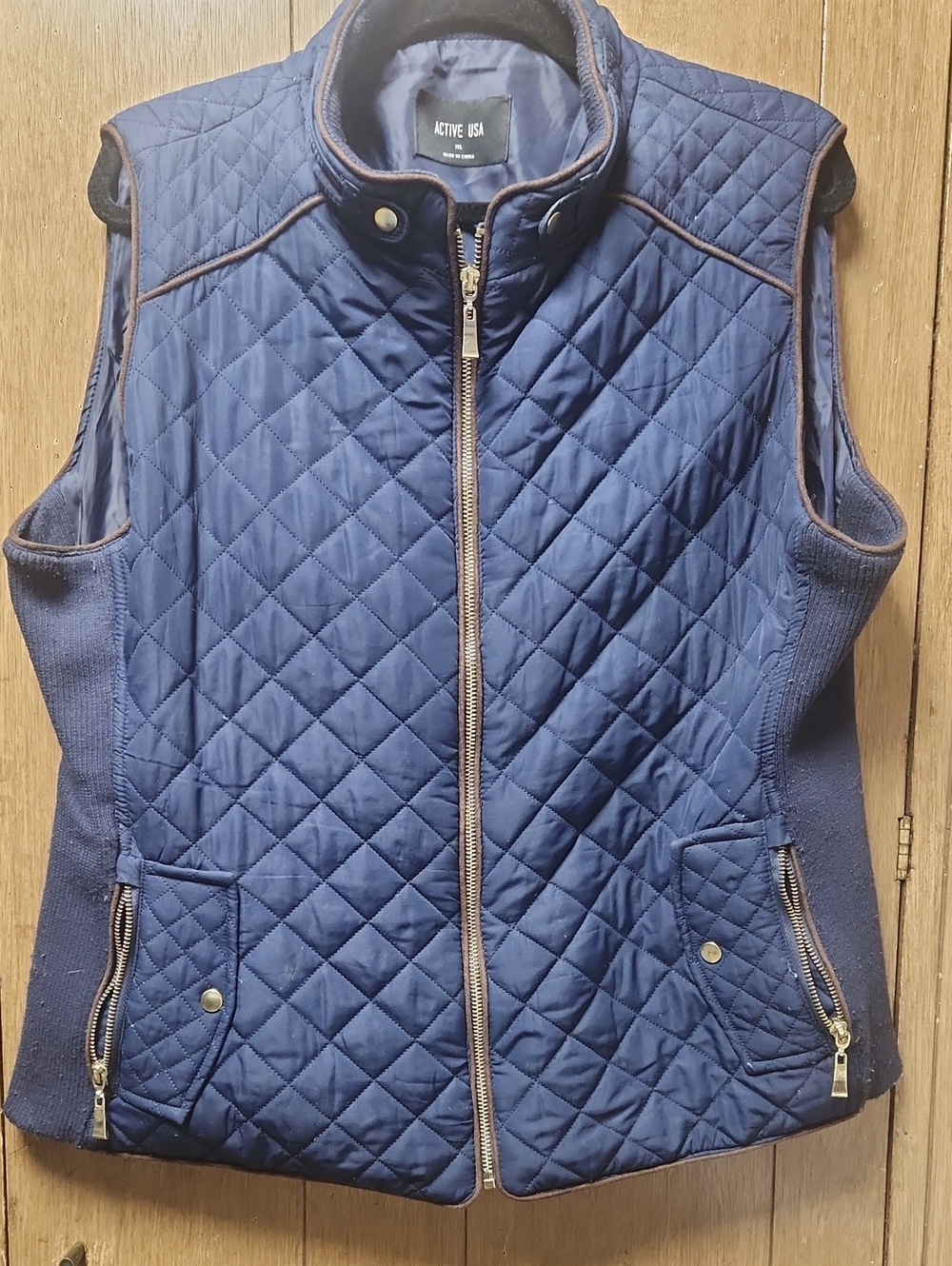 Active USA Navy Quilted Sleeveless Vest with Zip Pockets